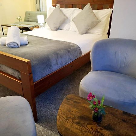 Inn By The Sea, Portsmouth - En Suite Rooms With Sea View Possible, Parking Ev 22Kw Extérieur photo