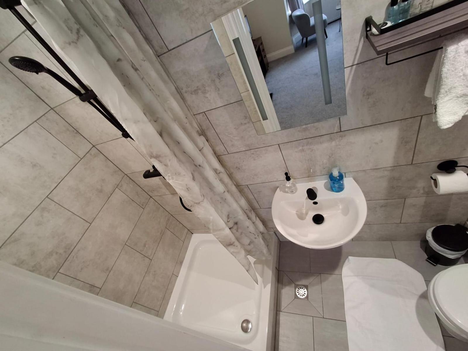 Inn By The Sea, Portsmouth - En Suite Rooms With Sea View Possible, Parking Ev 22Kw Extérieur photo
