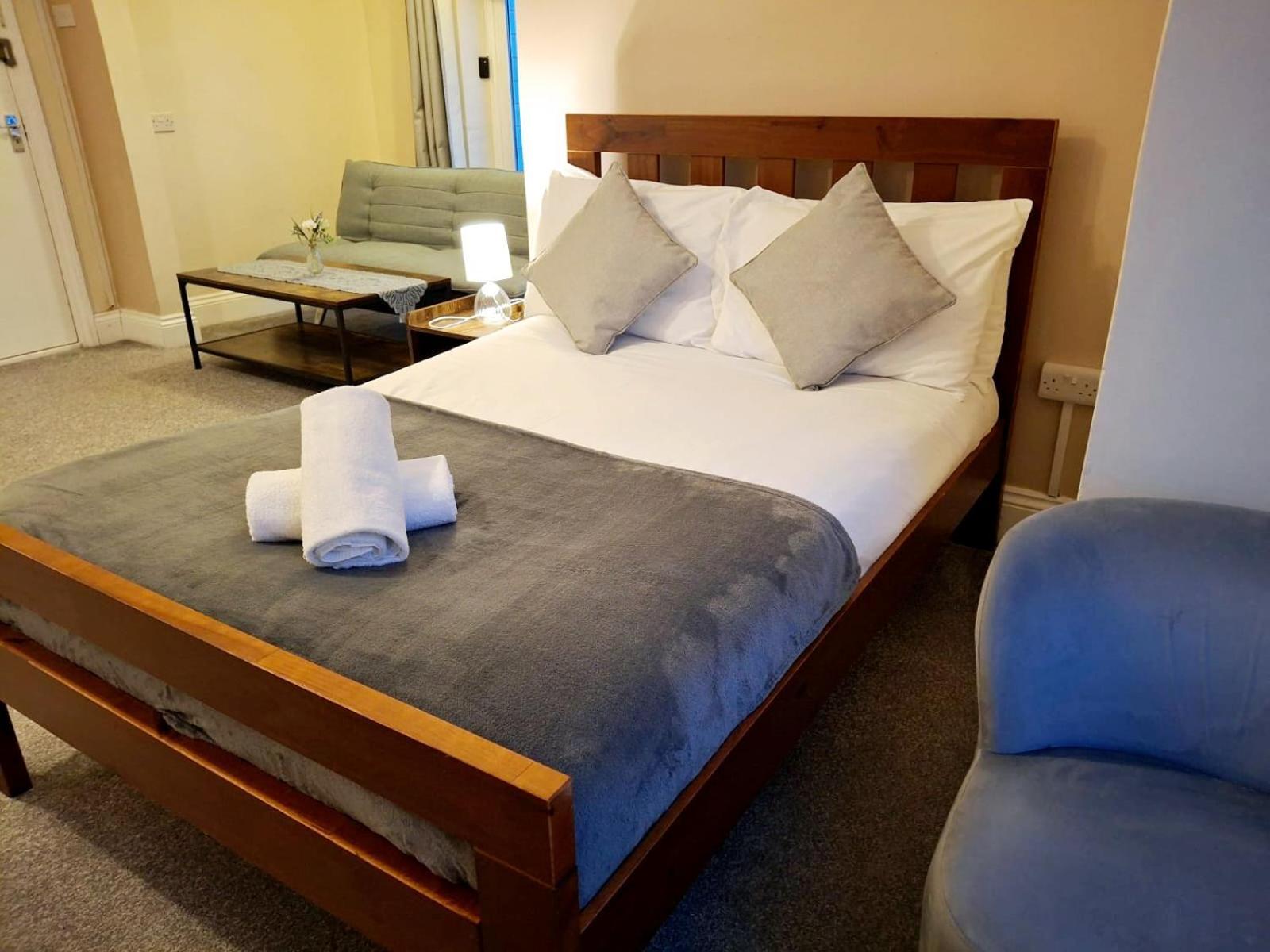 Inn By The Sea, Portsmouth - En Suite Rooms With Sea View Possible, Parking Ev 22Kw Extérieur photo